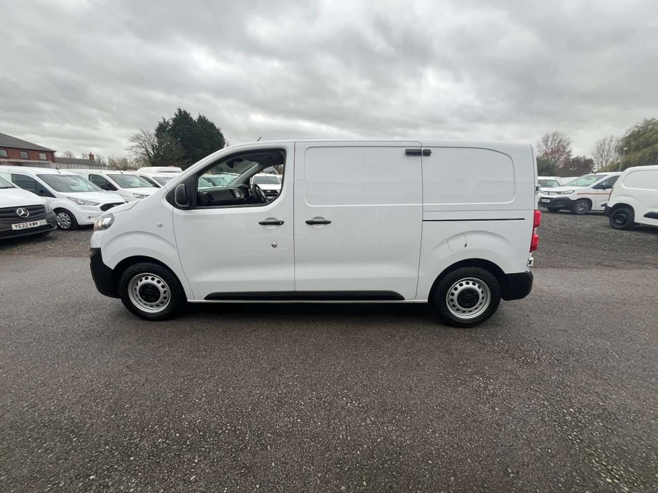 2022 VAUXHALL VIVARO 2022 VAUXHALL VIVARO