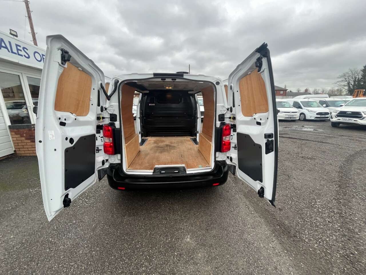 2022 VAUXHALL VIVARO 2022 VAUXHALL VIVARO