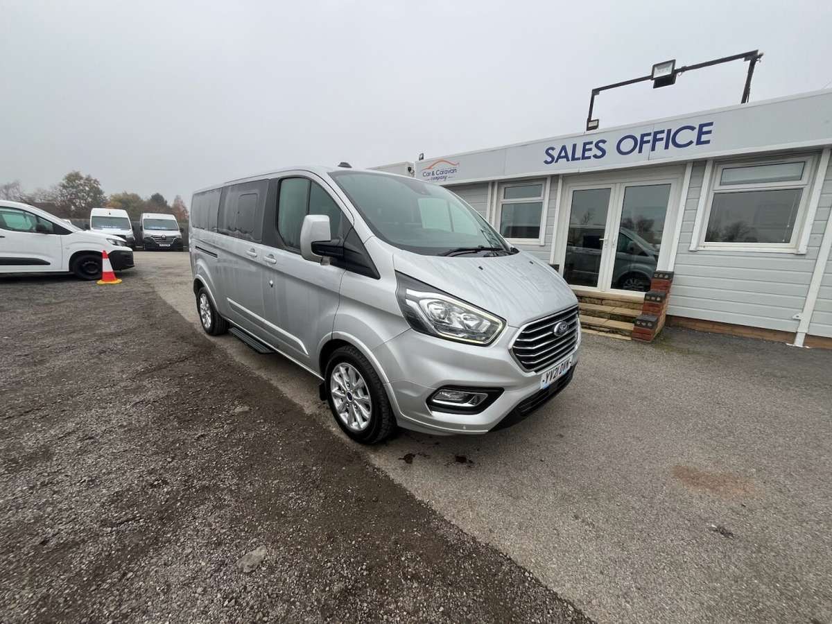 Check out this Ford Tourneo Custom 2021 Diesel Manual
