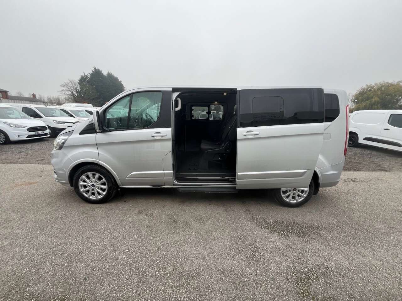 2021 FORD TOURNEO CUSTOM 2021 FORD TOURNEO CUSTOM