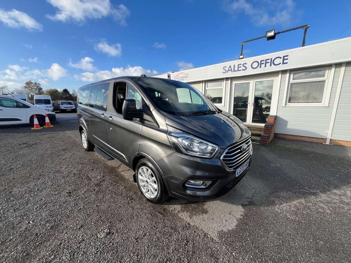 Check out this Ford Tourneo Custom 2022 Diesel Manual