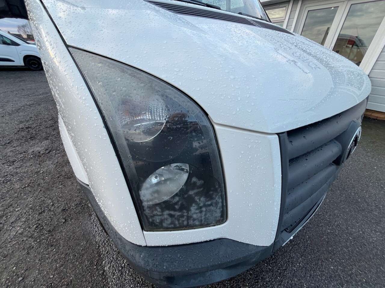 A 2010 VOLKSWAGEN CRAFTER CR35 BLUE TDI C/C A 2010 VOLKSWAGEN CRAFTER CR35 BLUE TDI C/C