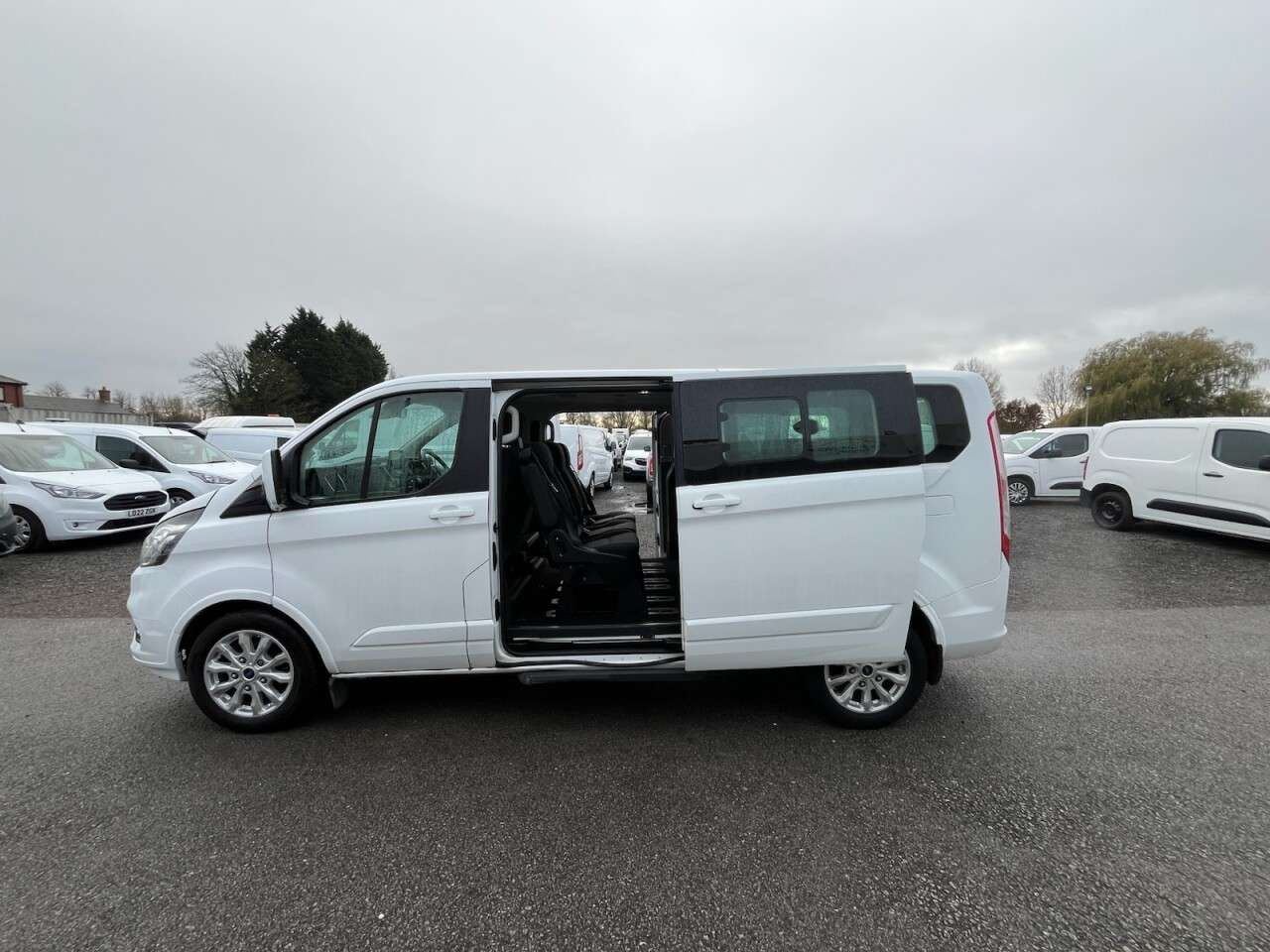 2022 FORD TOURNEO CUSTOM 2022 FORD TOURNEO CUSTOM