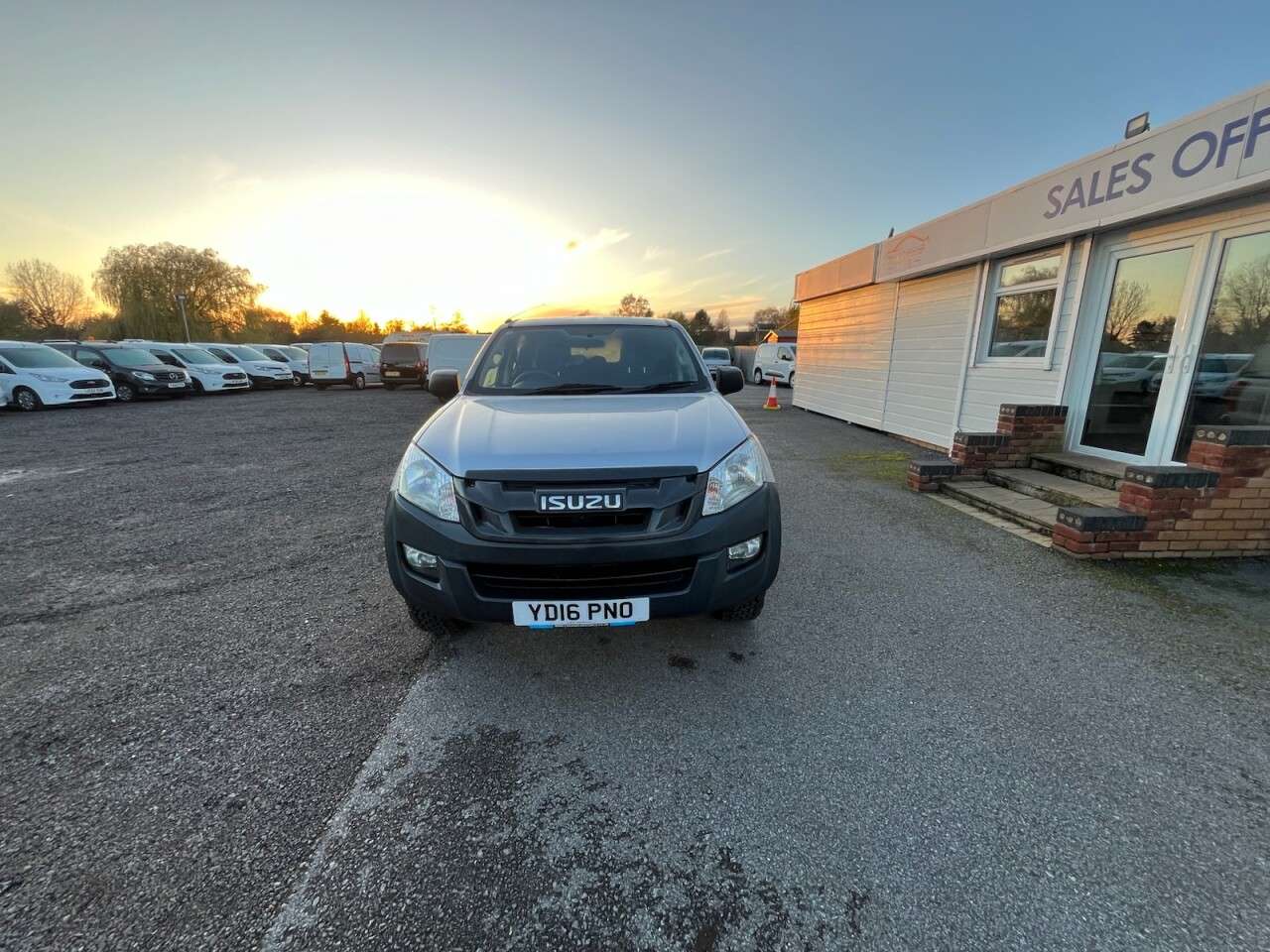 2016 ISUZU D-MAX 2016 ISUZU D-MAX