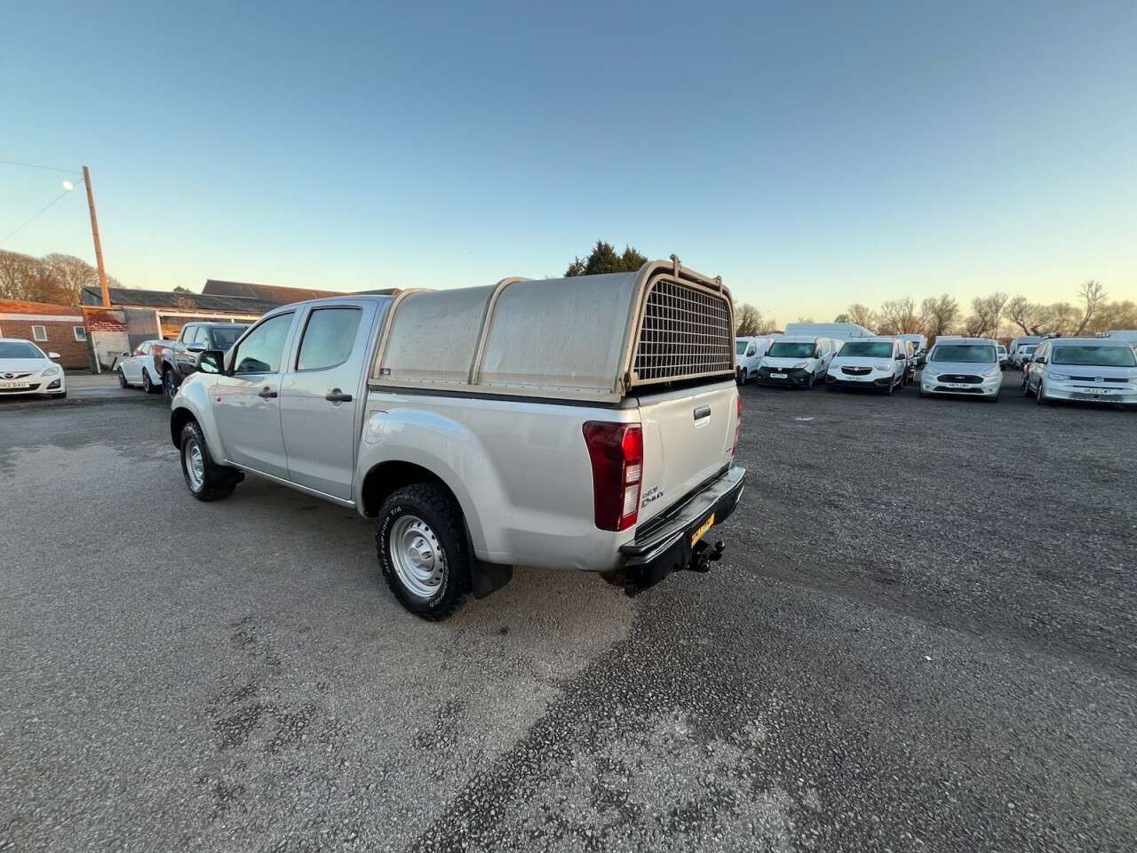 2016 ISUZU D-MAX 2016 ISUZU D-MAX