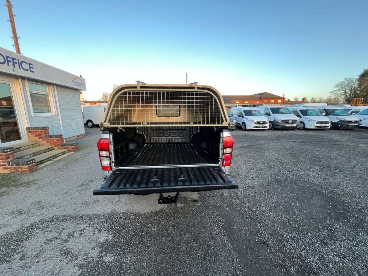 2016 ISUZU D-MAX 2016 ISUZU D-MAX