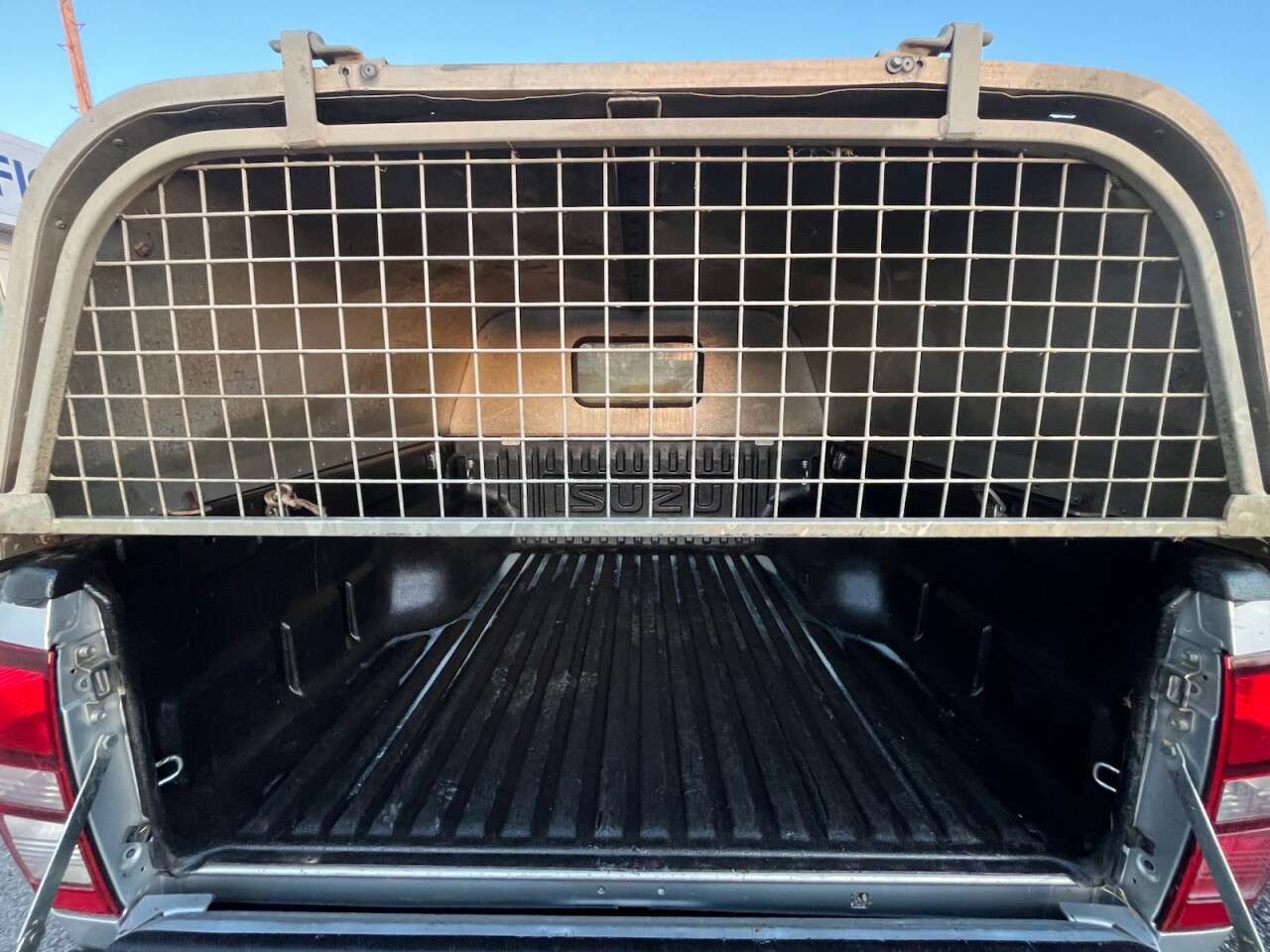 2016 ISUZU D-MAX 2016 ISUZU D-MAX