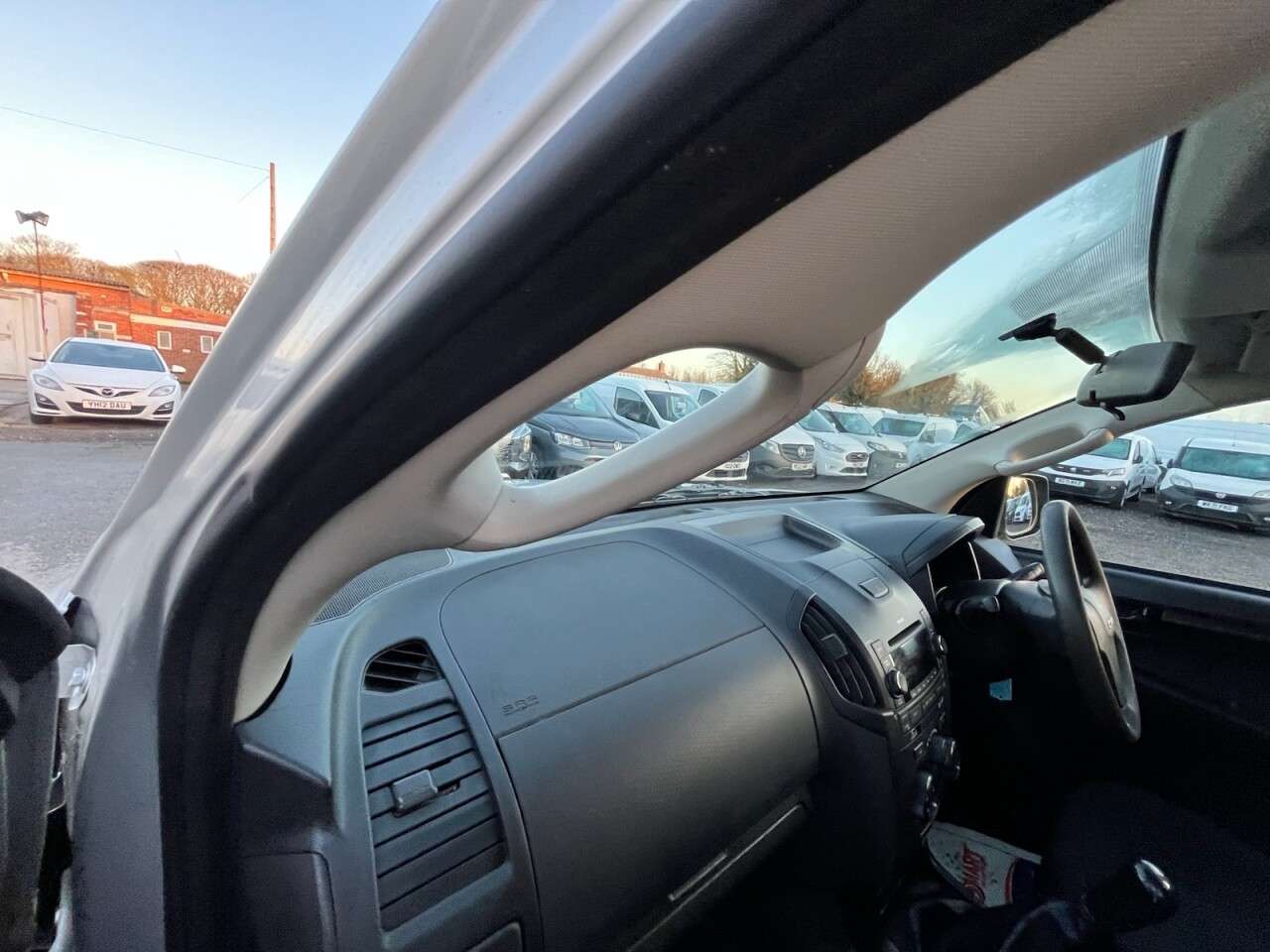 2016 ISUZU D-MAX 2016 ISUZU D-MAX