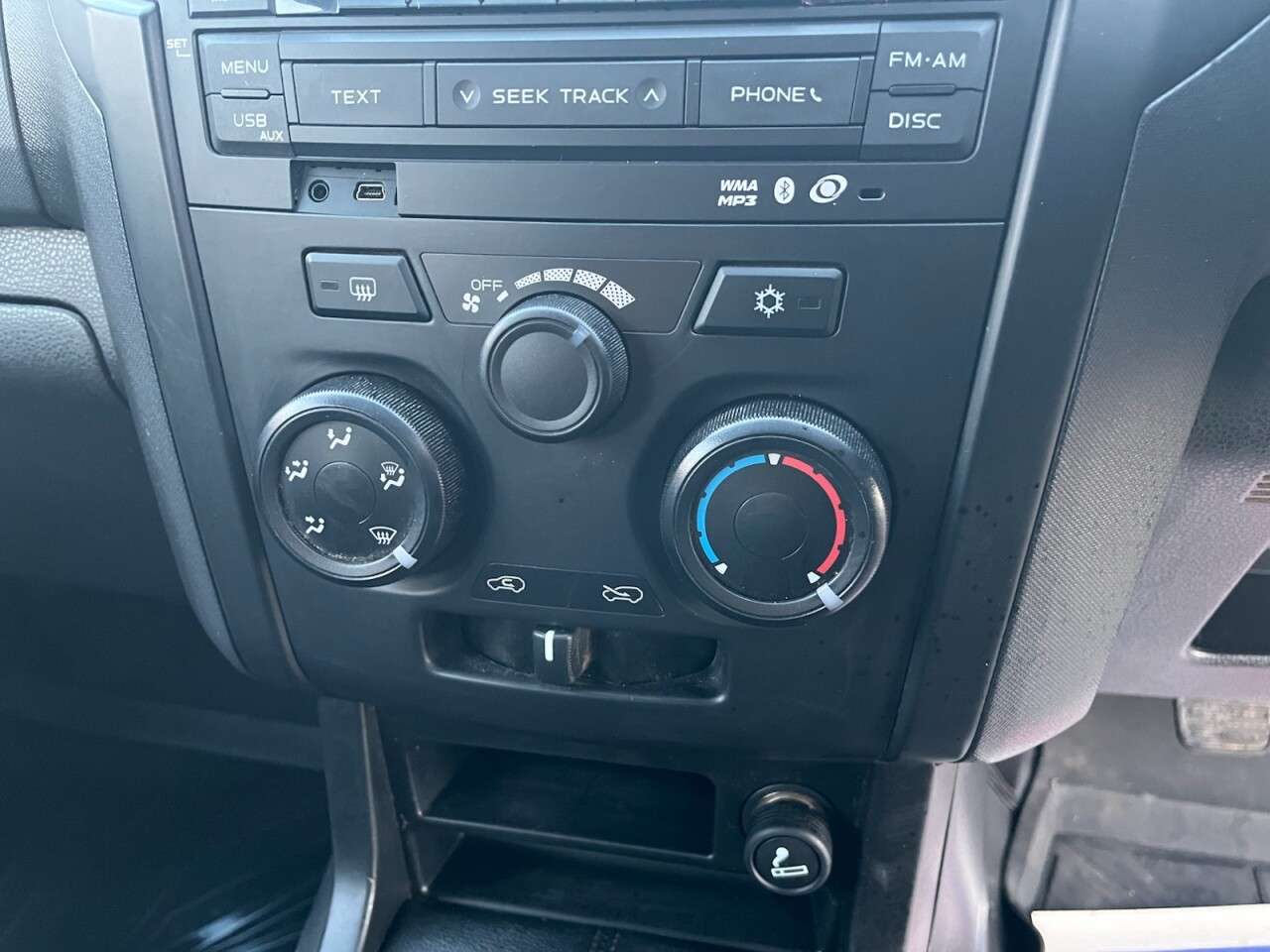 2016 ISUZU D-MAX 2016 ISUZU D-MAX