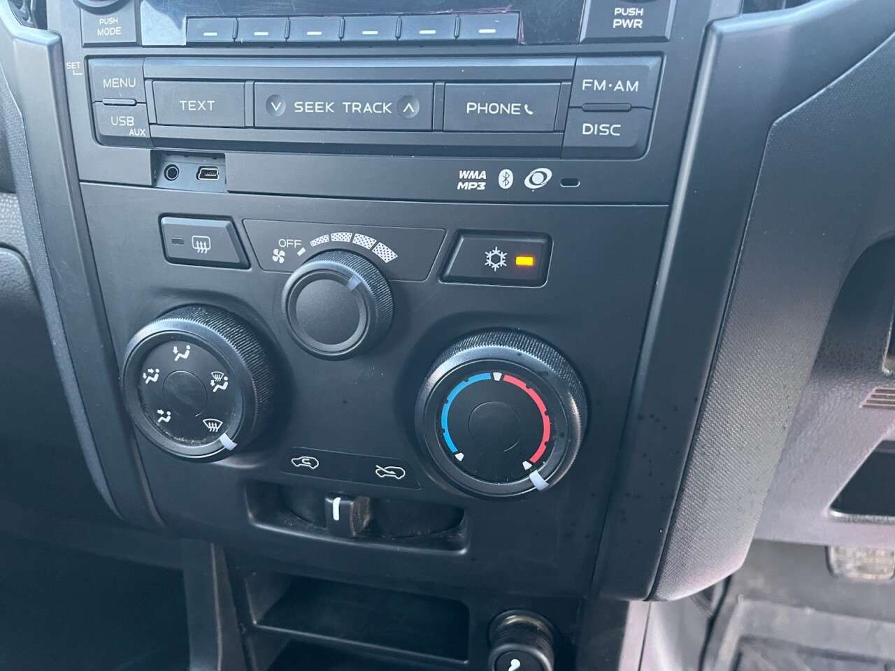 2016 ISUZU D-MAX 2016 ISUZU D-MAX