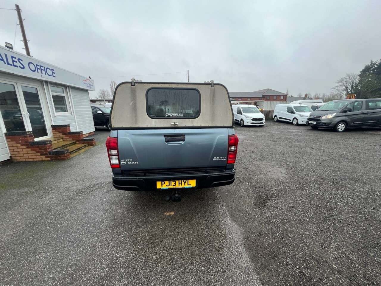 2013 ISUZU D-MAX 2013 ISUZU D-MAX