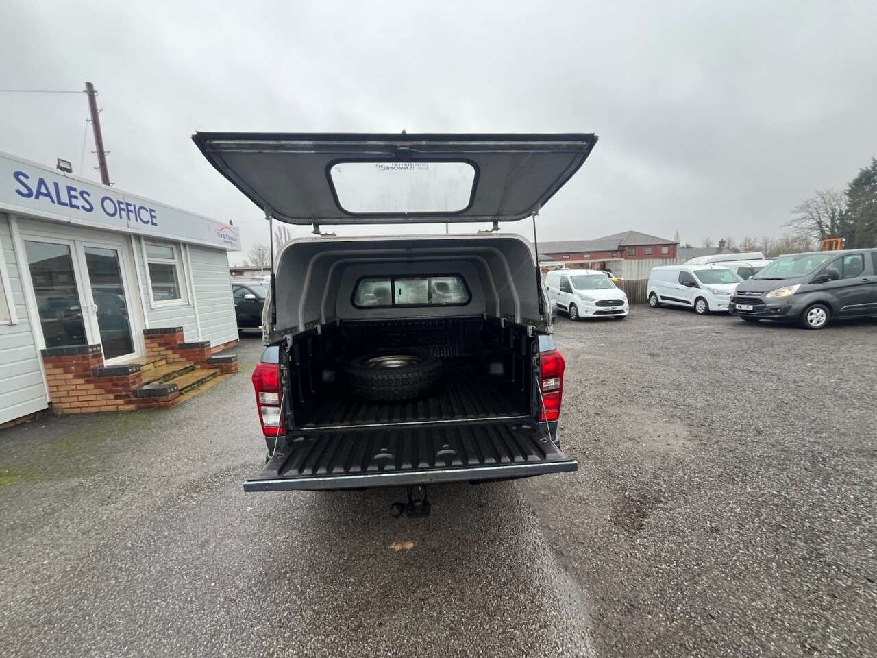 2013 ISUZU D-MAX 2013 ISUZU D-MAX