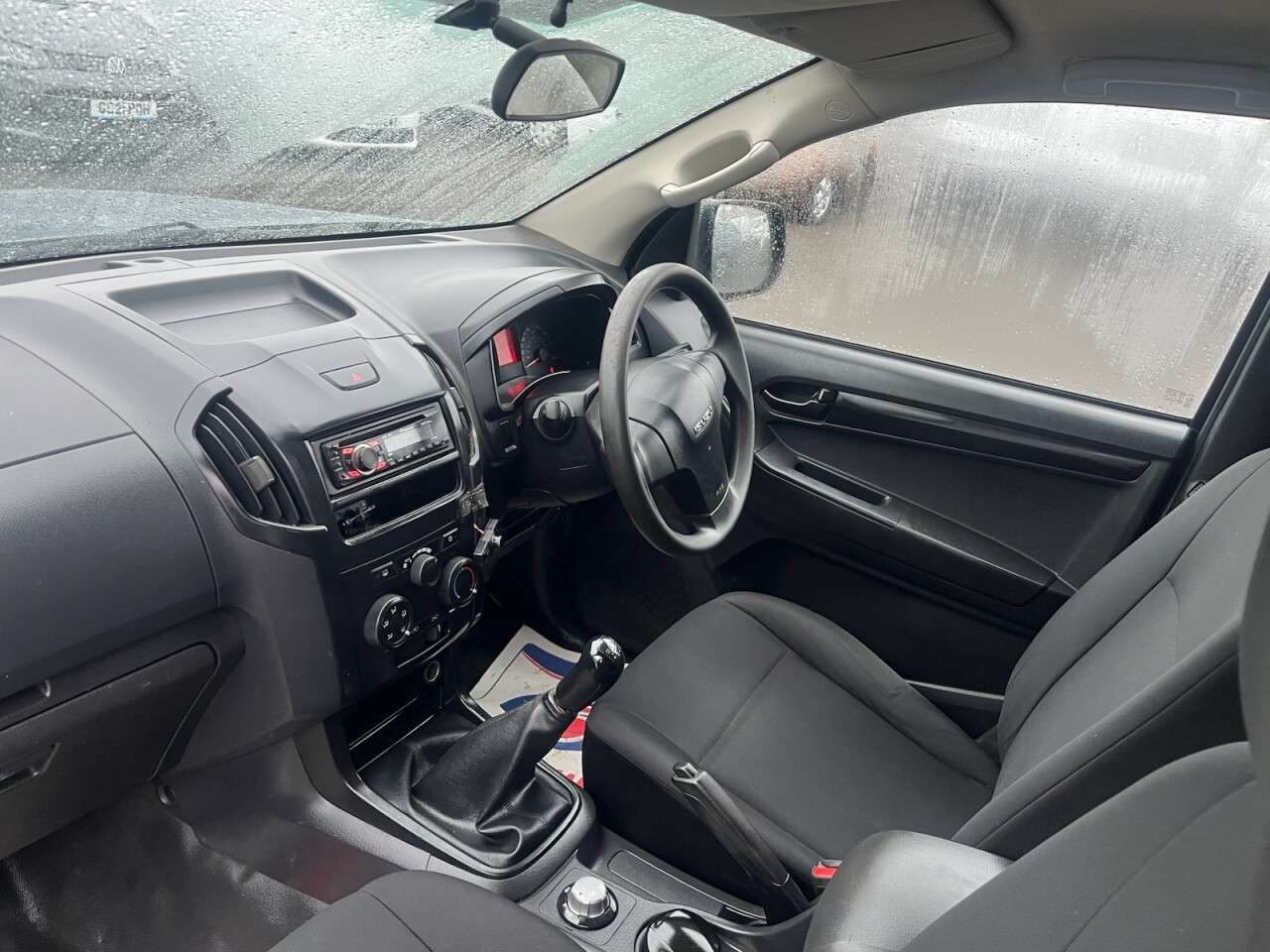 2013 ISUZU D-MAX 2013 ISUZU D-MAX