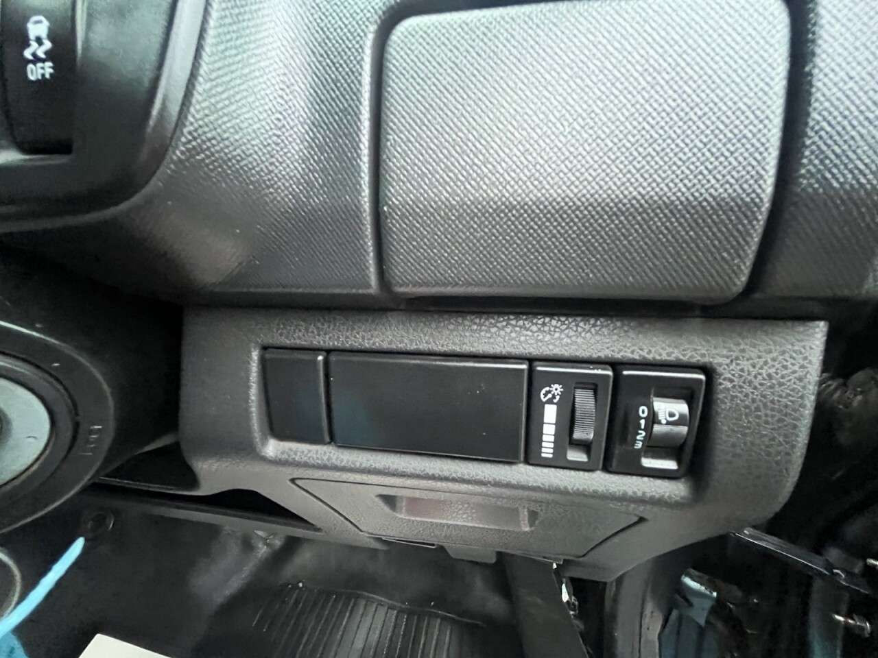 2013 ISUZU D-MAX 2013 ISUZU D-MAX