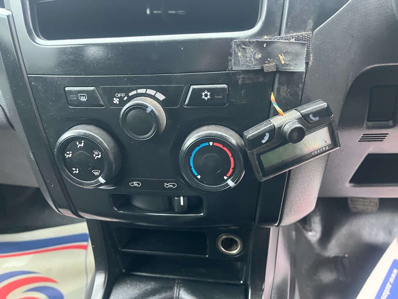 2013 ISUZU D-MAX 2013 ISUZU D-MAX