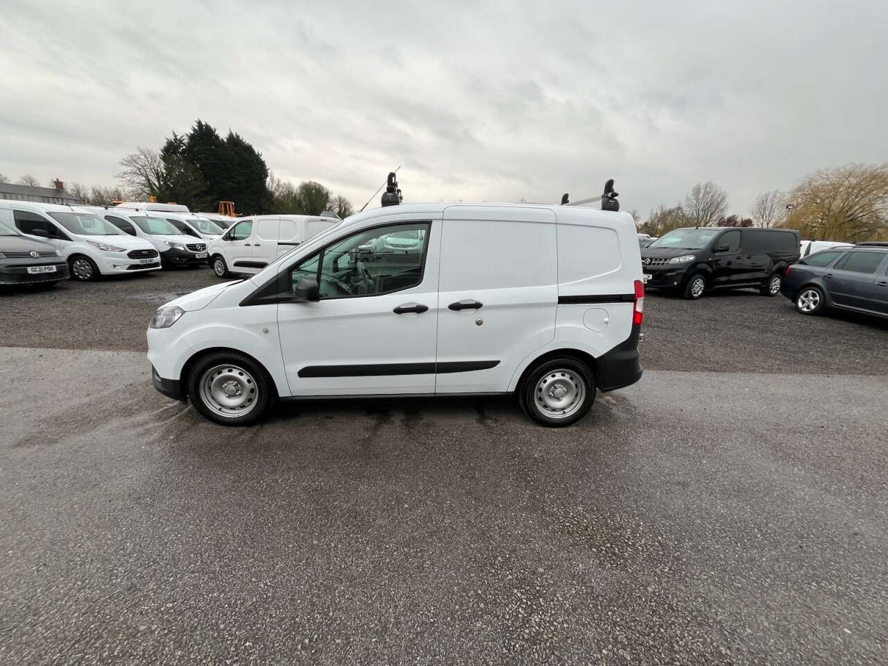 2022 FORD TRANSIT COURIER 2022 FORD TRANSIT COURIER