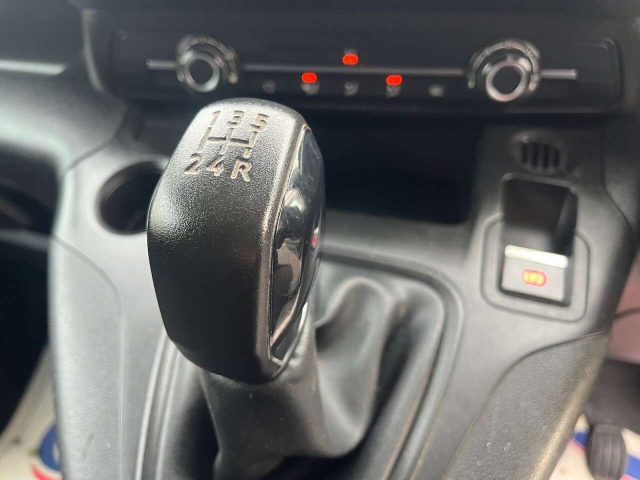 2020 PEUGEOT PARTNER 2020 PEUGEOT PARTNER