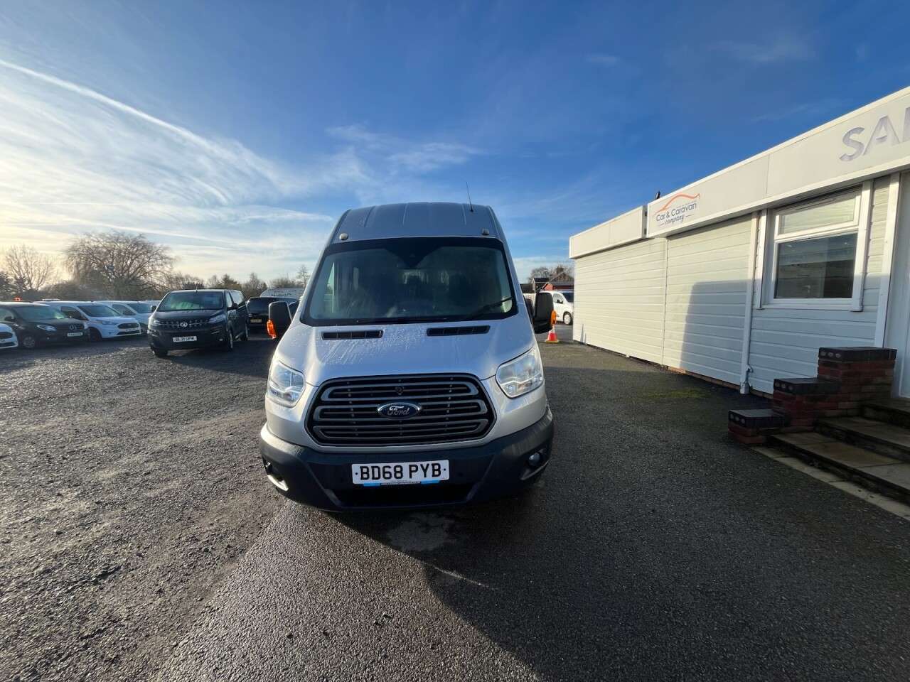 A 2018 FORD TRANSIT 2.2 TDCi 460 HDT Trend Minibus 5dr Diesel Manual L4 H3 (18 seats) (196 g/km A 2018 FORD TRANSIT 2.2 TDCi 460 HDT Trend Minibus 5dr Diesel Manual L4 H3 (18 seats) (196 g/km