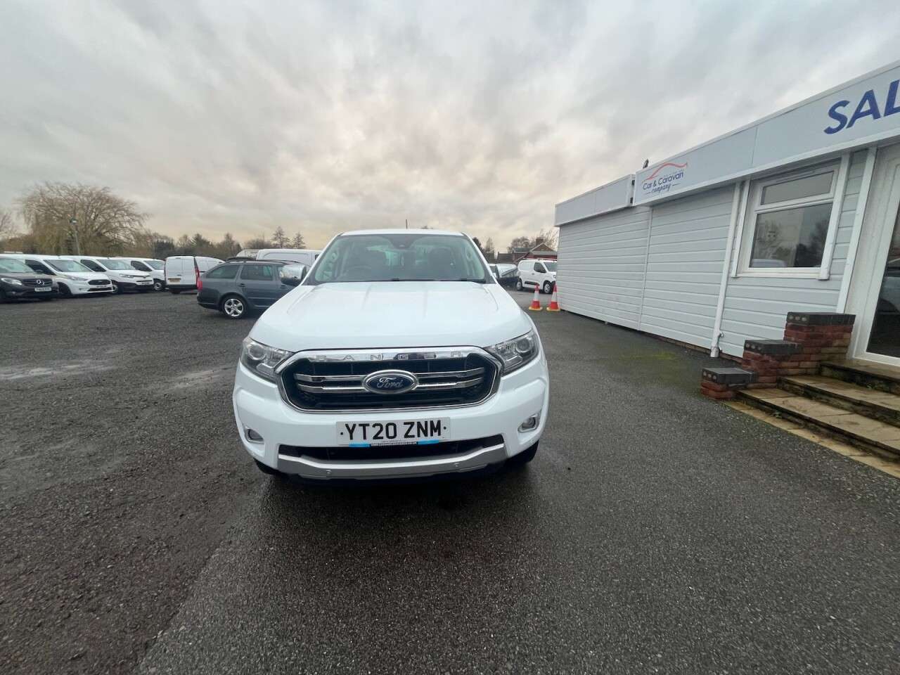 A 2020 FORD RANGER 2.0 EcoBlue Limited Pickup Double Cab 4dr Diesel Auto 4WD Euro 6 (s/s) (170 A 2020 FORD RANGER 2.0 EcoBlue Limited Pickup Double Cab 4dr Diesel Auto 4WD Euro 6 (s/s) (170