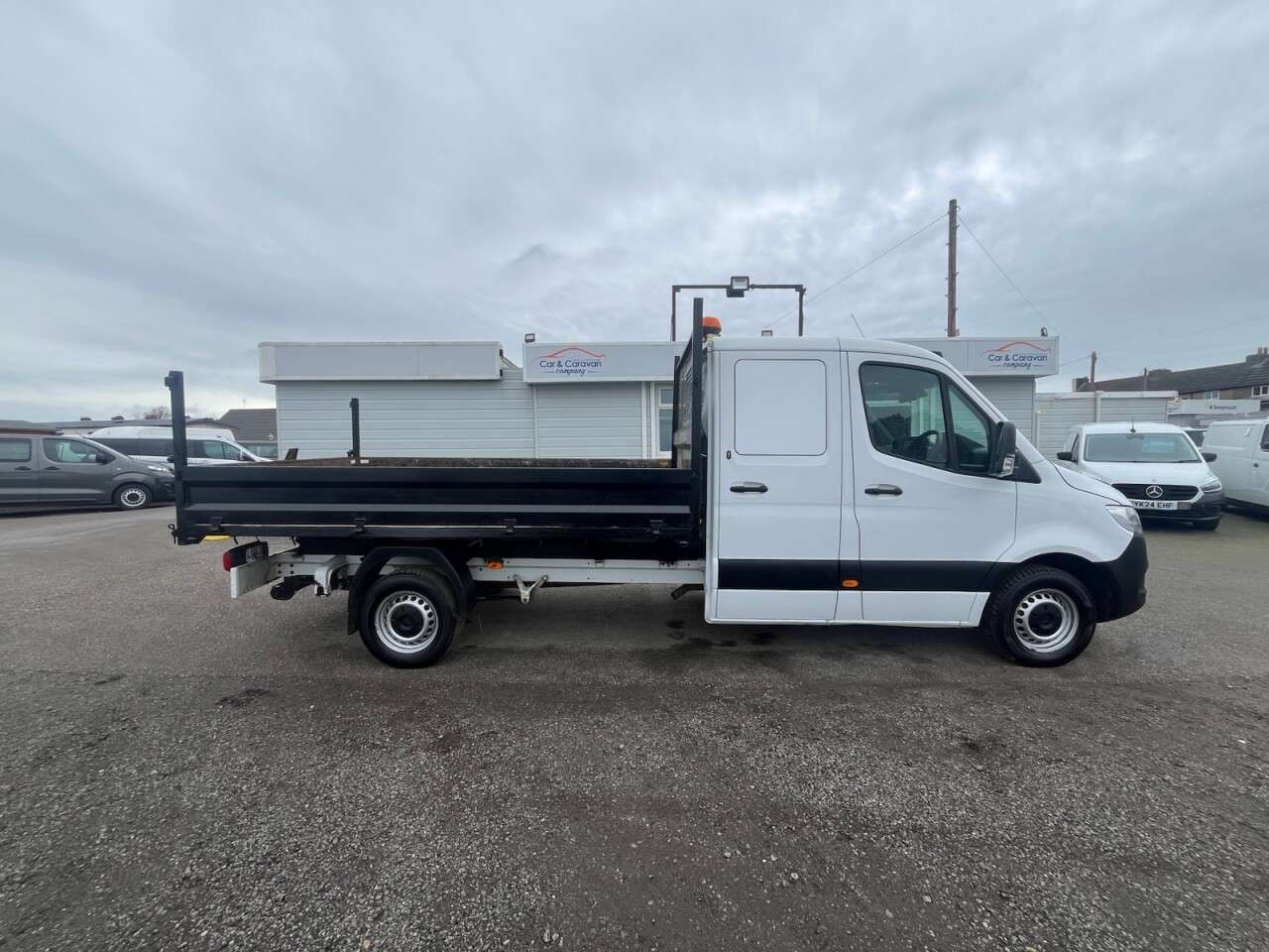 A 2021 MERCEDES-BENZ SPRINTER 2.1 314 CDI Double Cab Tipper 2dr Diesel Manual RWD L3 Euro 6 (s/s) (143 ps A 2021 MERCEDES-BENZ SPRINTER 2.1 314 CDI Double Cab Tipper 2dr Diesel Manual RWD L3 Euro 6 (s/s) (143 ps