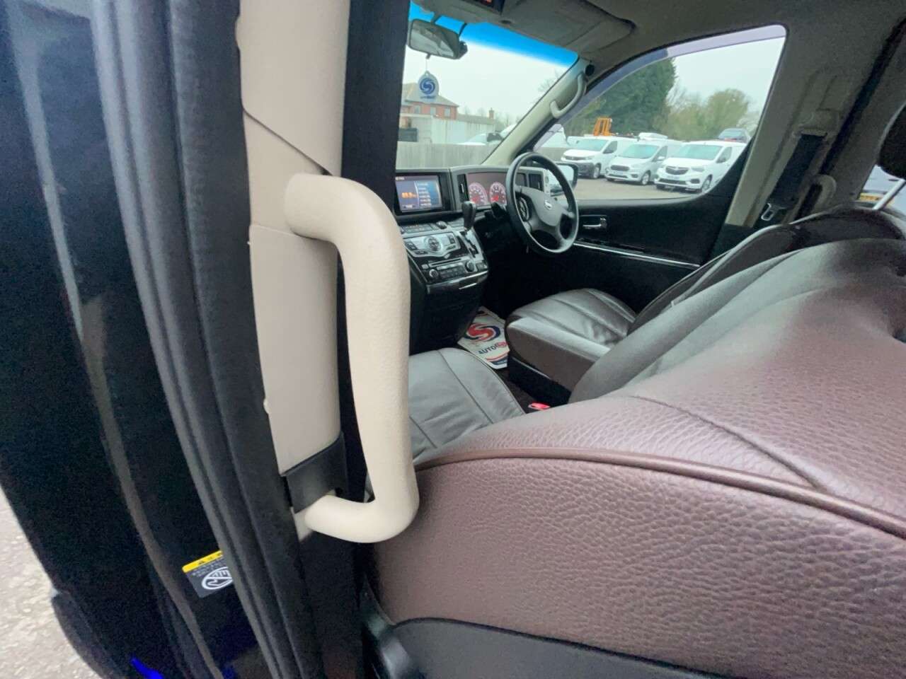 2010 NISSAN ELGRAND 2010 NISSAN ELGRAND