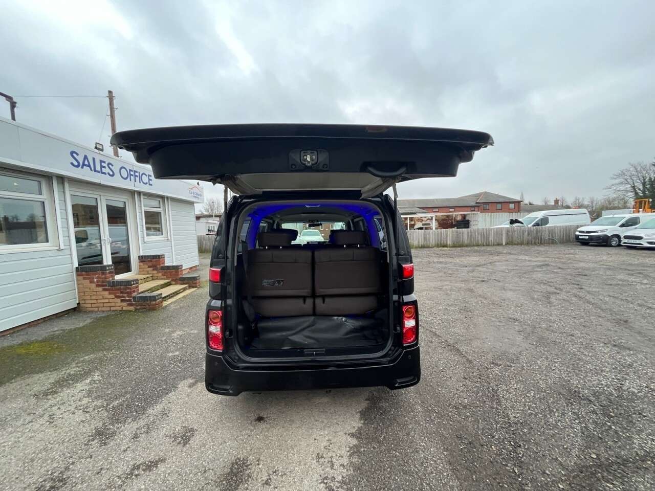 2010 NISSAN ELGRAND 2010 NISSAN ELGRAND