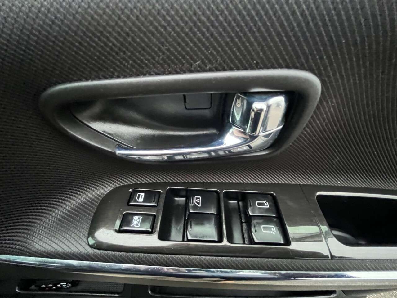 2010 NISSAN ELGRAND 2010 NISSAN ELGRAND