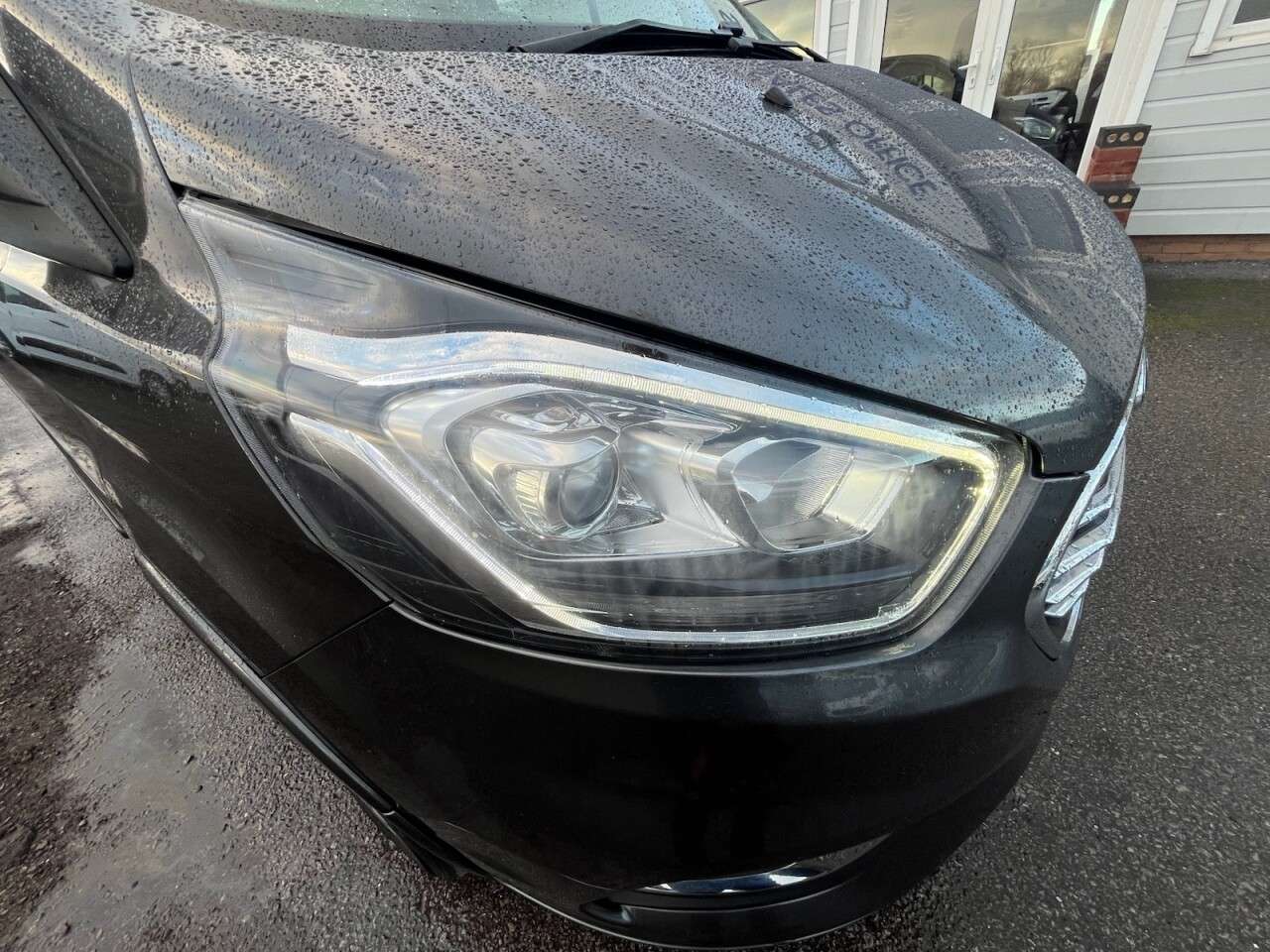 A 2022 FORD TOURNEO CUSTOM 2.0 320 EcoBlue MHEV Titanium Minibus Double Cab 5dr Diesel Manual L2 Euro A 2022 FORD TOURNEO CUSTOM 2.0 320 EcoBlue MHEV Titanium Minibus Double Cab 5dr Diesel Manual L2 Euro