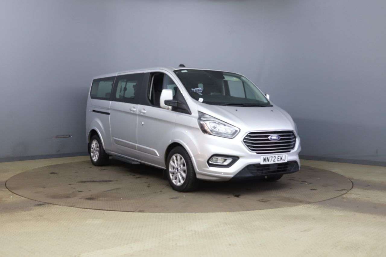 A 2022 FORD TOURNEO CUSTOM 2.0 320 EcoBlue Titanium Minibus Double Cab 5dr Diesel Auto L2 Euro 6 (s/s) A 2022 FORD TOURNEO CUSTOM 2.0 320 EcoBlue Titanium Minibus Double Cab 5dr Diesel Auto L2 Euro 6 (s/s)