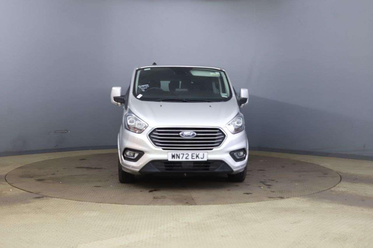 A 2022 FORD TOURNEO CUSTOM 2.0 320 EcoBlue Titanium Minibus Double Cab 5dr Diesel Auto L2 Euro 6 (s/s) A 2022 FORD TOURNEO CUSTOM 2.0 320 EcoBlue Titanium Minibus Double Cab 5dr Diesel Auto L2 Euro 6 (s/s)