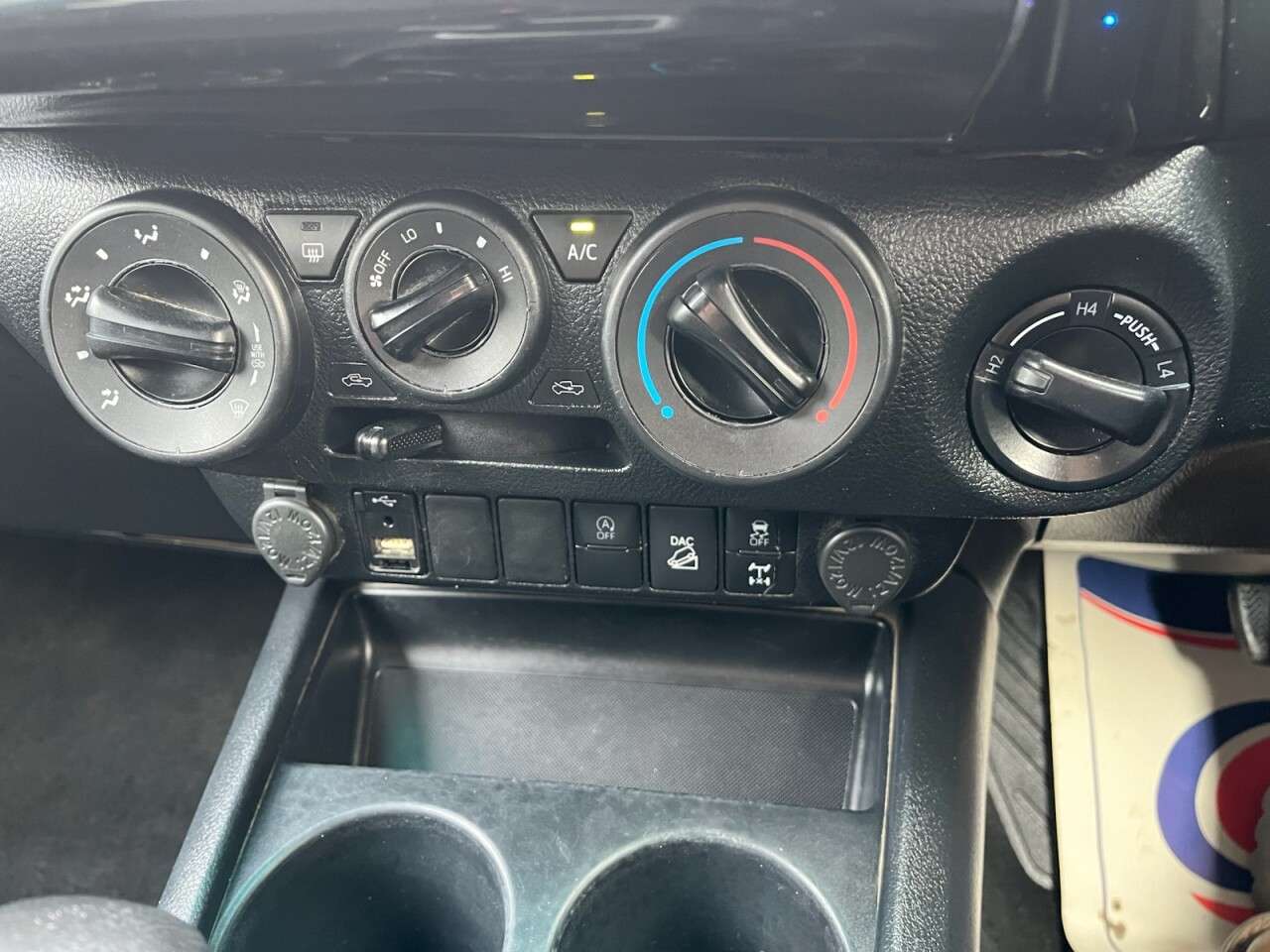 2021 TOYOTA HI-LUX 2021 TOYOTA HI-LUX