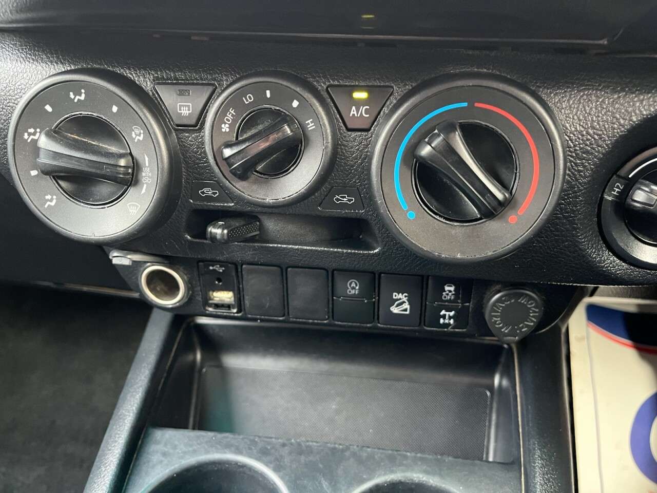 2021 TOYOTA HI-LUX 2021 TOYOTA HI-LUX