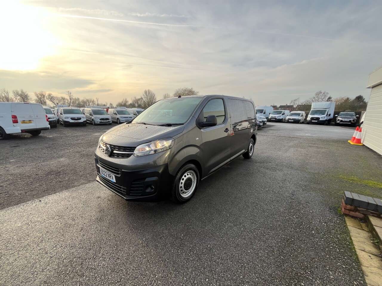 A 2022 VAUXHALL VIVARO 1.5 Turbo D 2900 Dynamic Panel Van 6dr Diesel Manual L1 H1 Euro 6 (s/s) (10 A 2022 VAUXHALL VIVARO 1.5 Turbo D 2900 Dynamic Panel Van 6dr Diesel Manual L1 H1 Euro 6 (s/s) (10