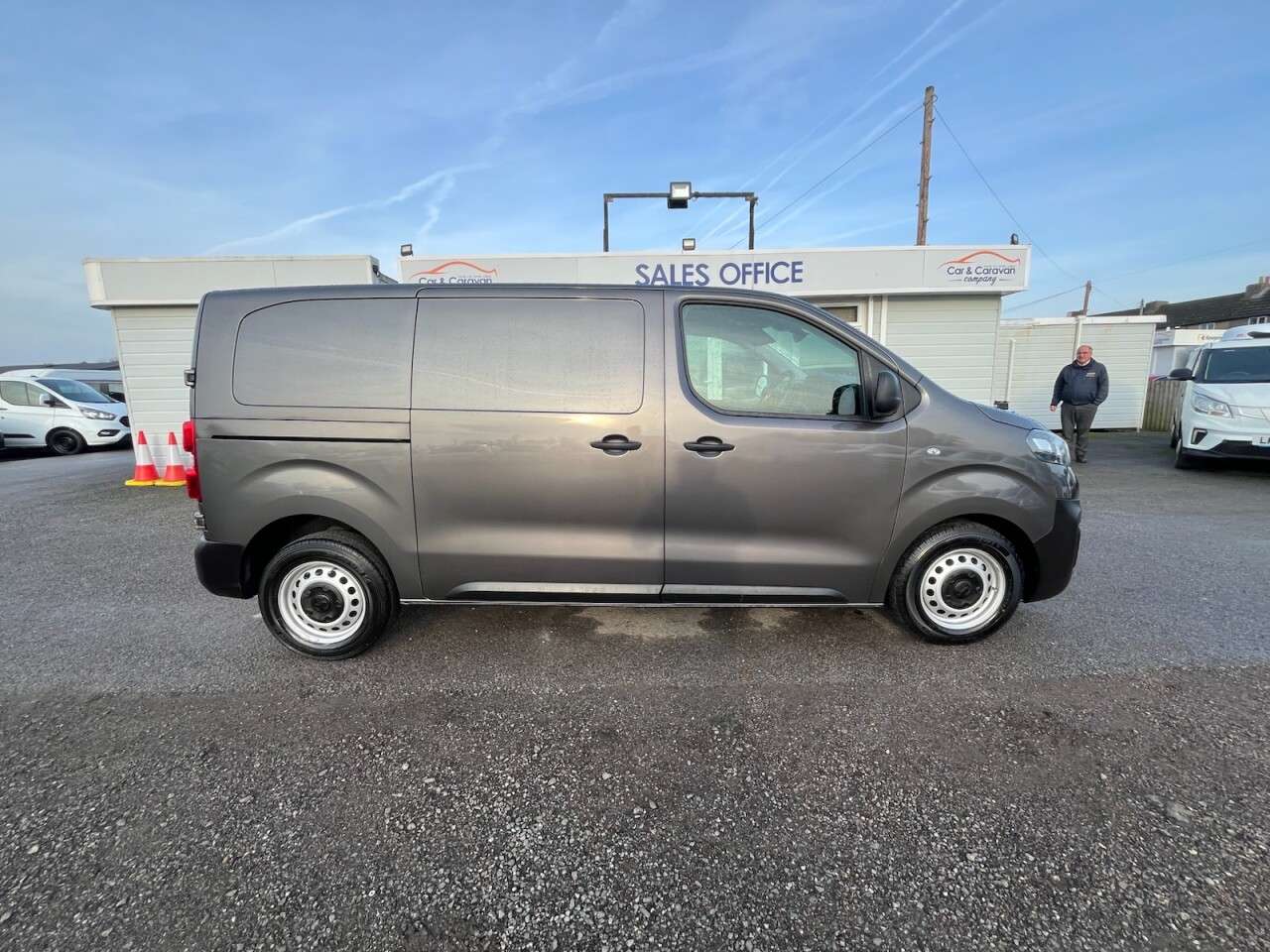 2022 VAUXHALL VIVARO 2022 VAUXHALL VIVARO