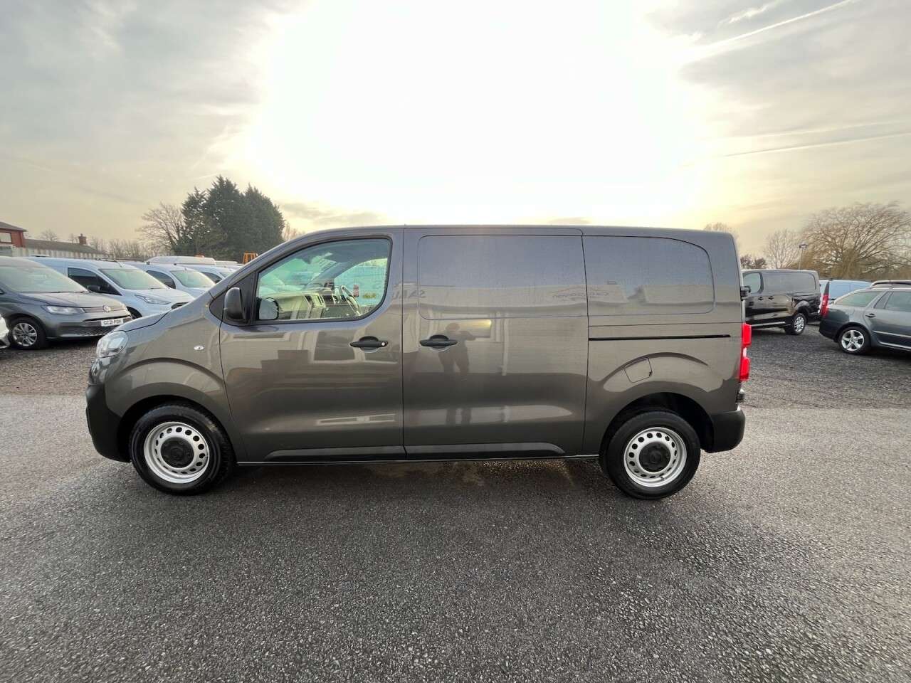 2022 VAUXHALL VIVARO 2022 VAUXHALL VIVARO