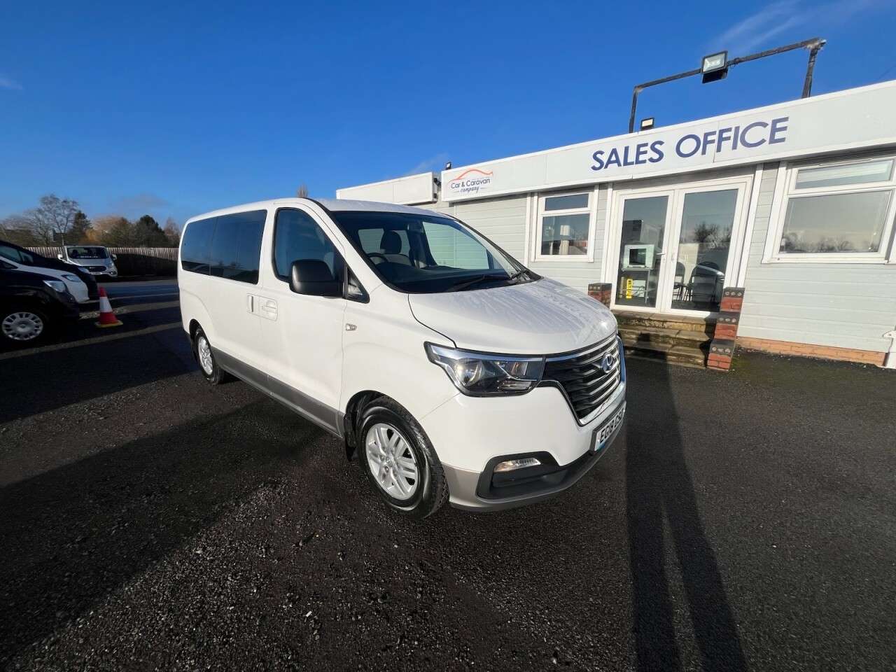 A 2018 HYUNDAI I800 2.5 CRDi SE MPV 5dr Diesel Auto Euro 6 (170 ps) * FINANCE AVAILABLE CALL FO A 2018 HYUNDAI I800 2.5 CRDi SE MPV 5dr Diesel Auto Euro 6 (170 ps) * FINANCE AVAILABLE CALL FO