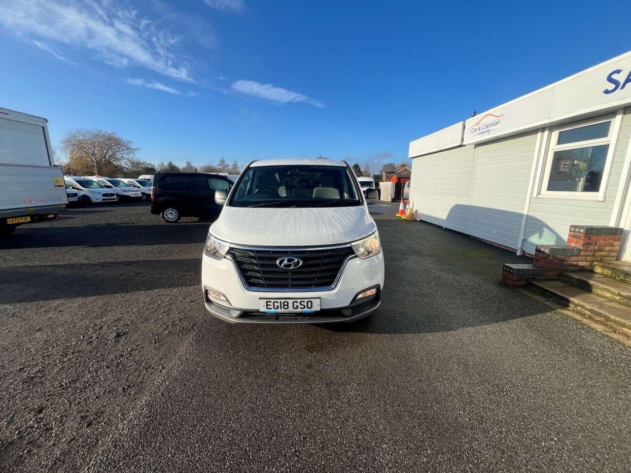 A 2018 HYUNDAI I800 2.5 CRDi SE MPV 5dr Diesel Auto Euro 6 (170 ps) * FINANCE AVAILABLE CALL FO A 2018 HYUNDAI I800 2.5 CRDi SE MPV 5dr Diesel Auto Euro 6 (170 ps) * FINANCE AVAILABLE CALL FO