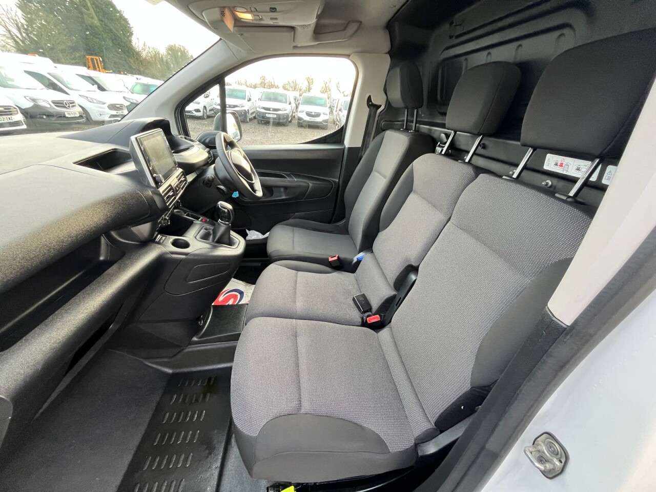 2021 PEUGEOT PARTNER 2021 PEUGEOT PARTNER