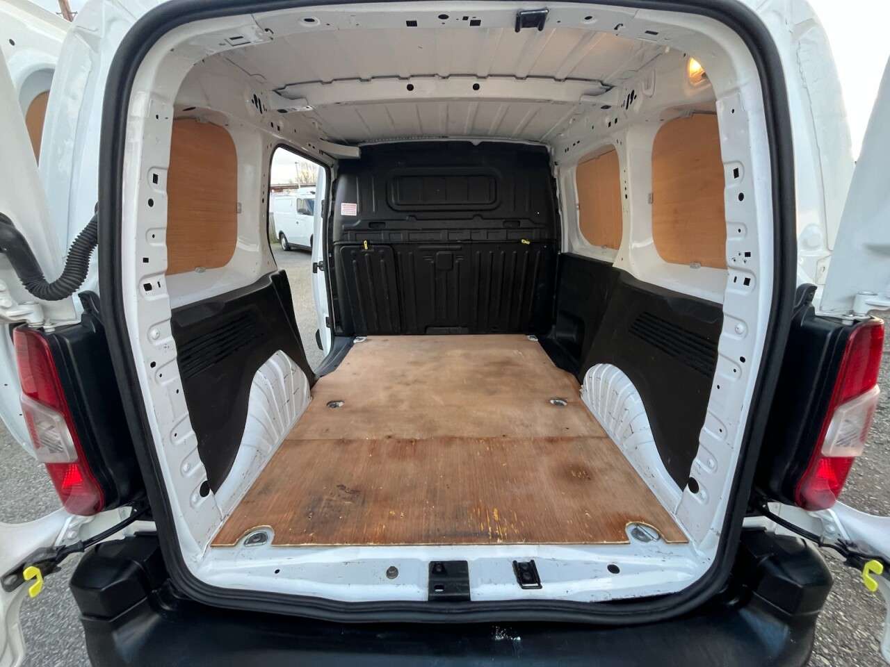 2021 PEUGEOT PARTNER 2021 PEUGEOT PARTNER