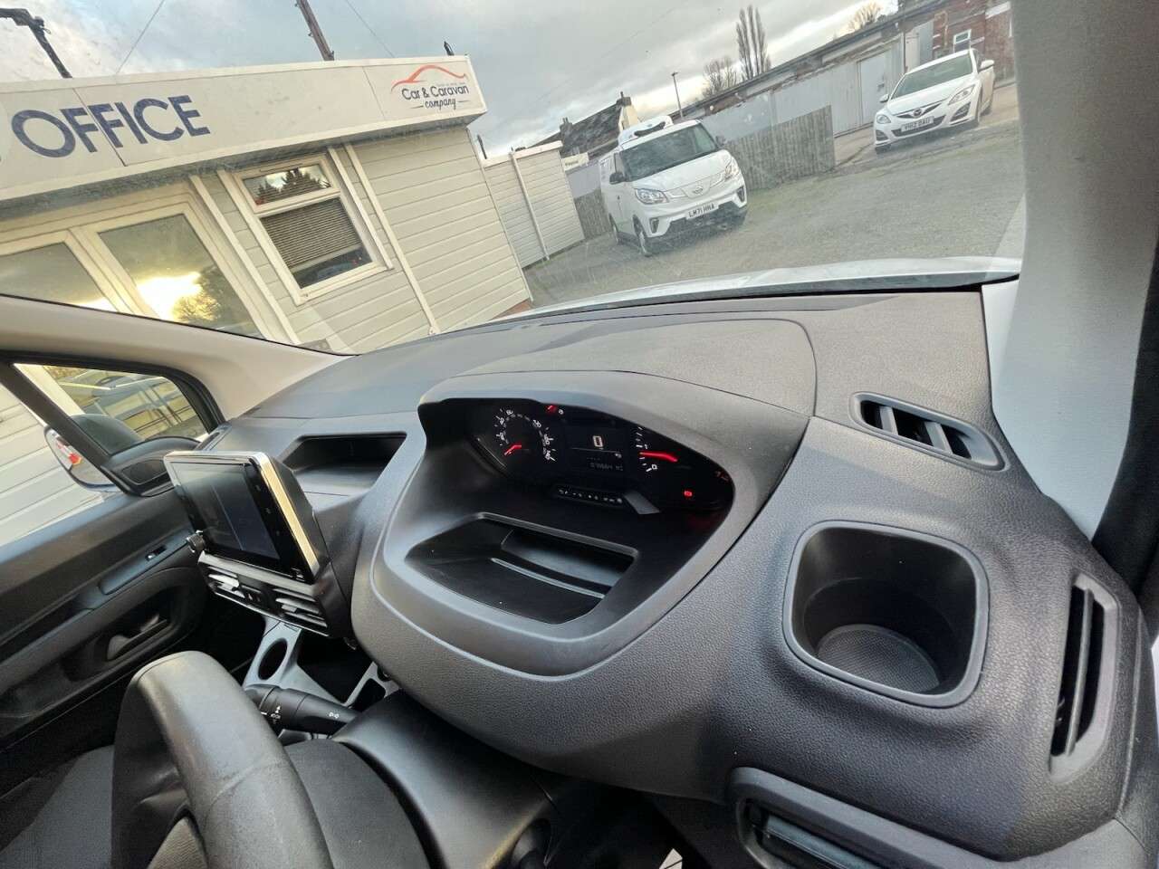 2021 PEUGEOT PARTNER 2021 PEUGEOT PARTNER