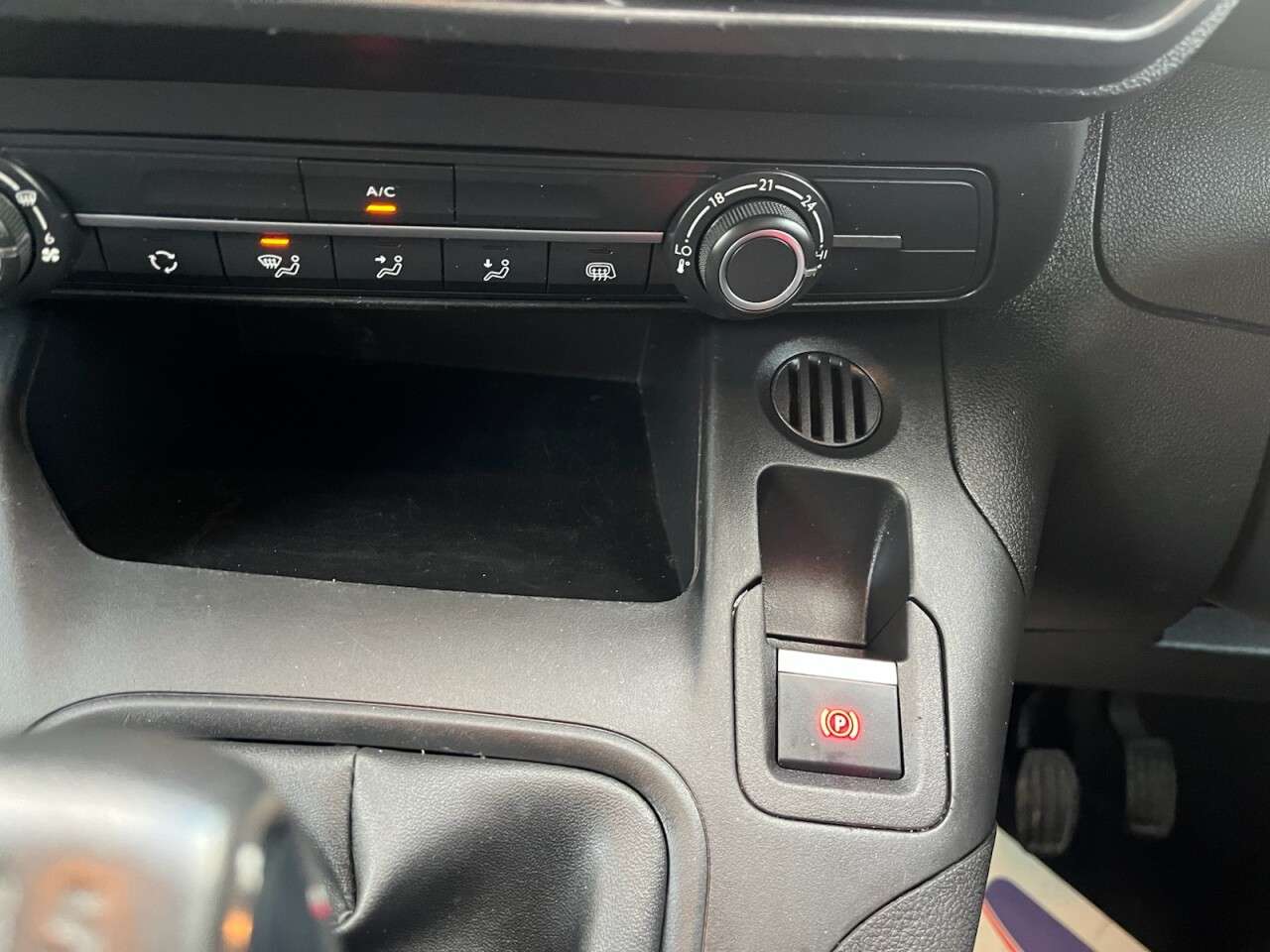 2021 PEUGEOT PARTNER 2021 PEUGEOT PARTNER