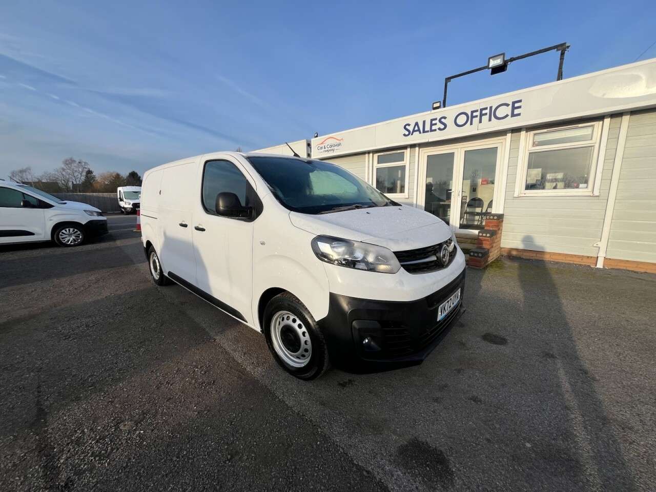 A 2022 VAUXHALL VIVARO ELECTRIC 3100 75kWh Dynamic Panel Van 6dr Electric Auto L1 H1 (7.4kW Charger) (136 p A 2022 VAUXHALL VIVARO ELECTRIC 3100 75kWh Dynamic Panel Van 6dr Electric Auto L1 H1 (7.4kW Charger) (136 p