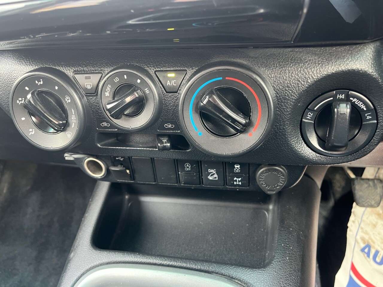 2021 TOYOTA HI-LUX 2021 TOYOTA HI-LUX