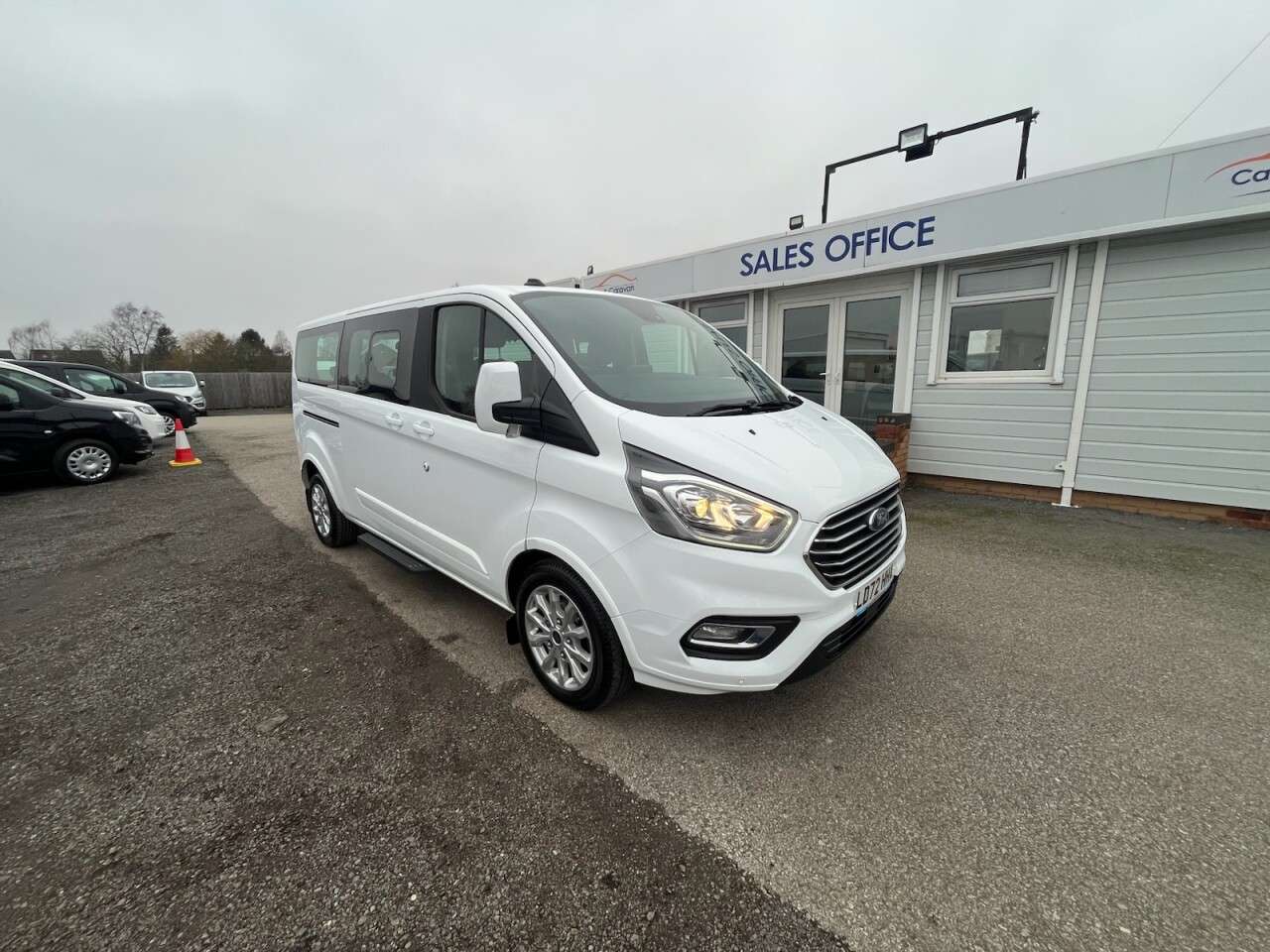 A 2022 FORD TOURNEO CUSTOM 2.0 320 EcoBlue MHEV Titanium Minibus Double Cab 5dr Diesel Manual L2 Euro A 2022 FORD TOURNEO CUSTOM 2.0 320 EcoBlue MHEV Titanium Minibus Double Cab 5dr Diesel Manual L2 Euro