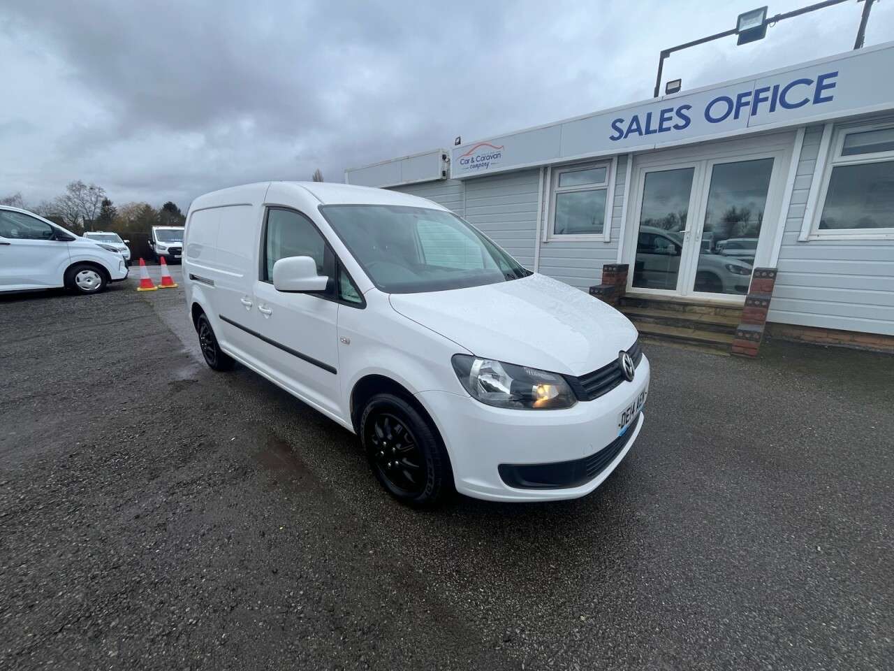 A 2014 VOLKSWAGEN CADDY MAXI 1.6 TDi C20 Maxi Trendline Panel Van 5dr Diesel Manual FWD (152 g/km, 101 b A 2014 VOLKSWAGEN CADDY MAXI 1.6 TDi C20 Maxi Trendline Panel Van 5dr Diesel Manual FWD (152 g/km, 101 b