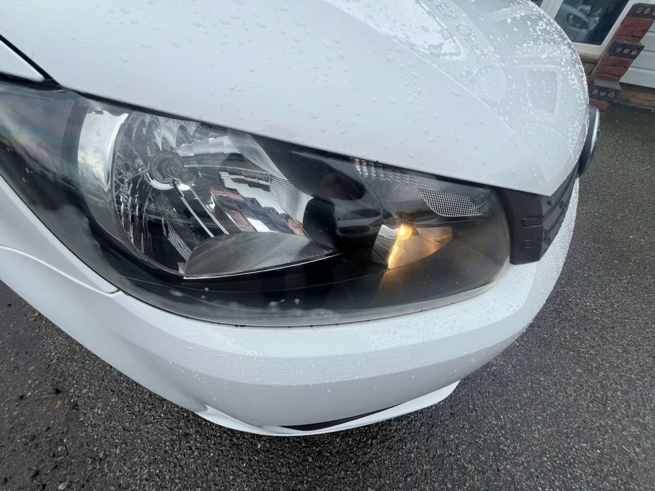 A 2014 VOLKSWAGEN CADDY MAXI 1.6 TDi C20 Maxi Trendline Panel Van 5dr Diesel Manual FWD (152 g/km, 101 b A 2014 VOLKSWAGEN CADDY MAXI 1.6 TDi C20 Maxi Trendline Panel Van 5dr Diesel Manual FWD (152 g/km, 101 b