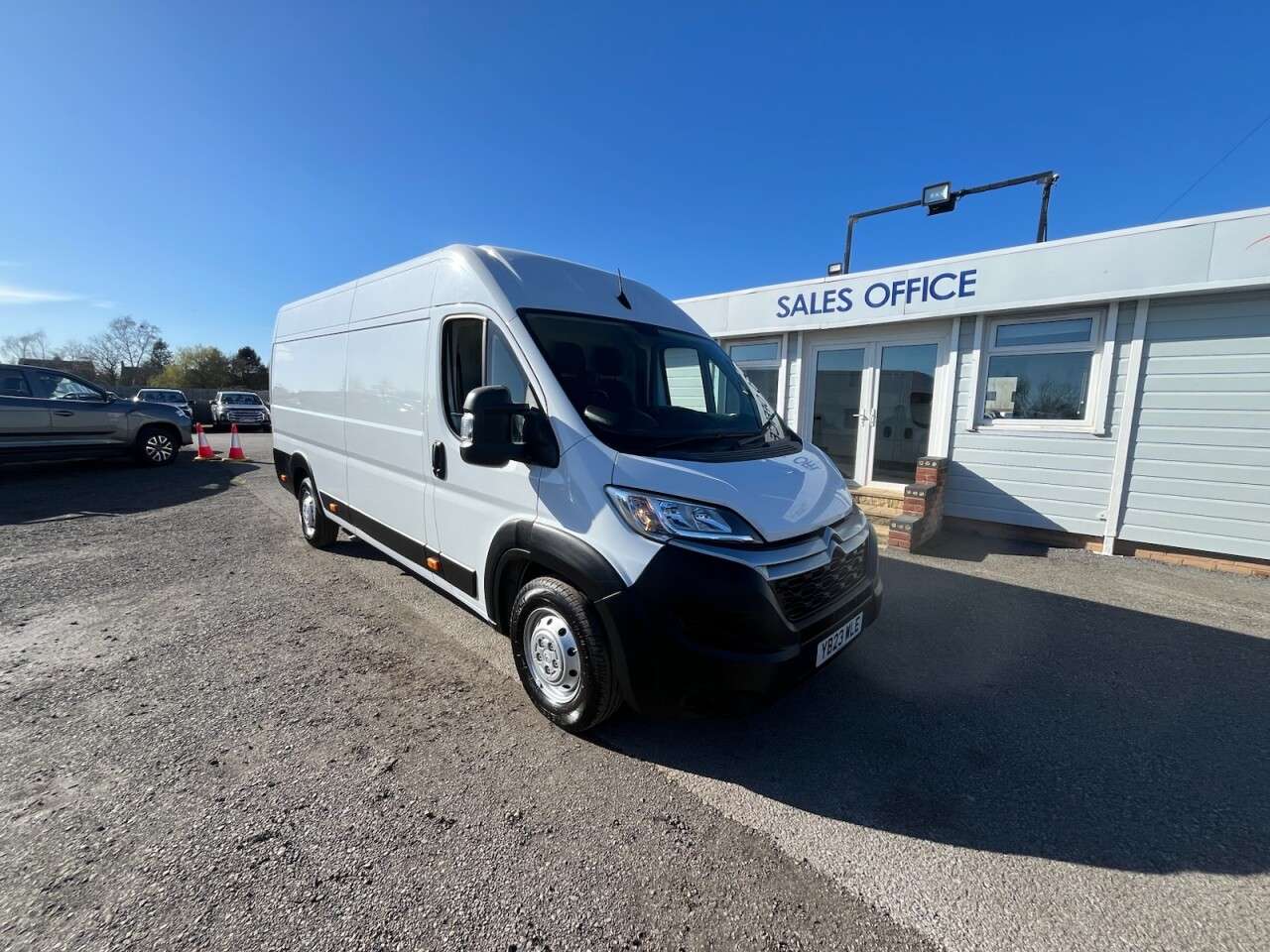 A 2023 CITROEN RELAY 2.2 BlueHDi 35 Enterprise Edition Panel Van 5dr Diesel Manual L4 High Roof A 2023 CITROEN RELAY 2.2 BlueHDi 35 Enterprise Edition Panel Van 5dr Diesel Manual L4 High Roof
