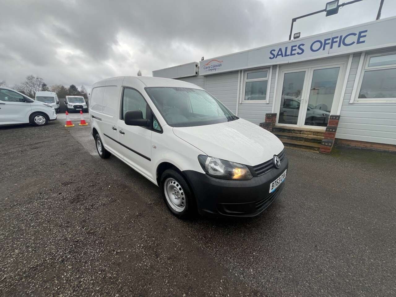 A 2013 VOLKSWAGEN CADDY MAXI 1.6 TDi BlueMotion Tech C20 Maxi Startline Panel Van 5dr Diesel Manual FWD A 2013 VOLKSWAGEN CADDY MAXI 1.6 TDi BlueMotion Tech C20 Maxi Startline Panel Van 5dr Diesel Manual FWD