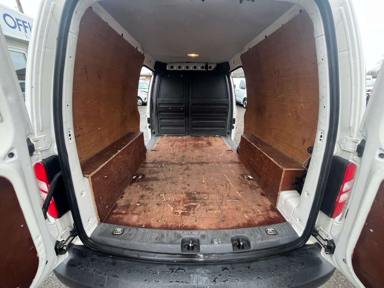 2013 VOLKSWAGEN CADDY MAXI 2013 VOLKSWAGEN CADDY MAXI