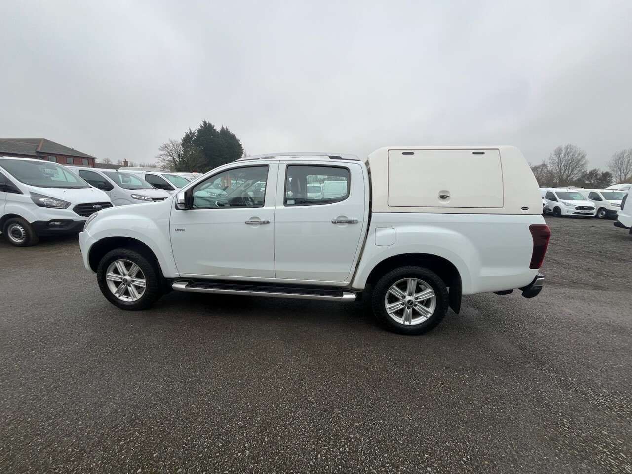 2018 ISUZU D-MAX 2018 ISUZU D-MAX